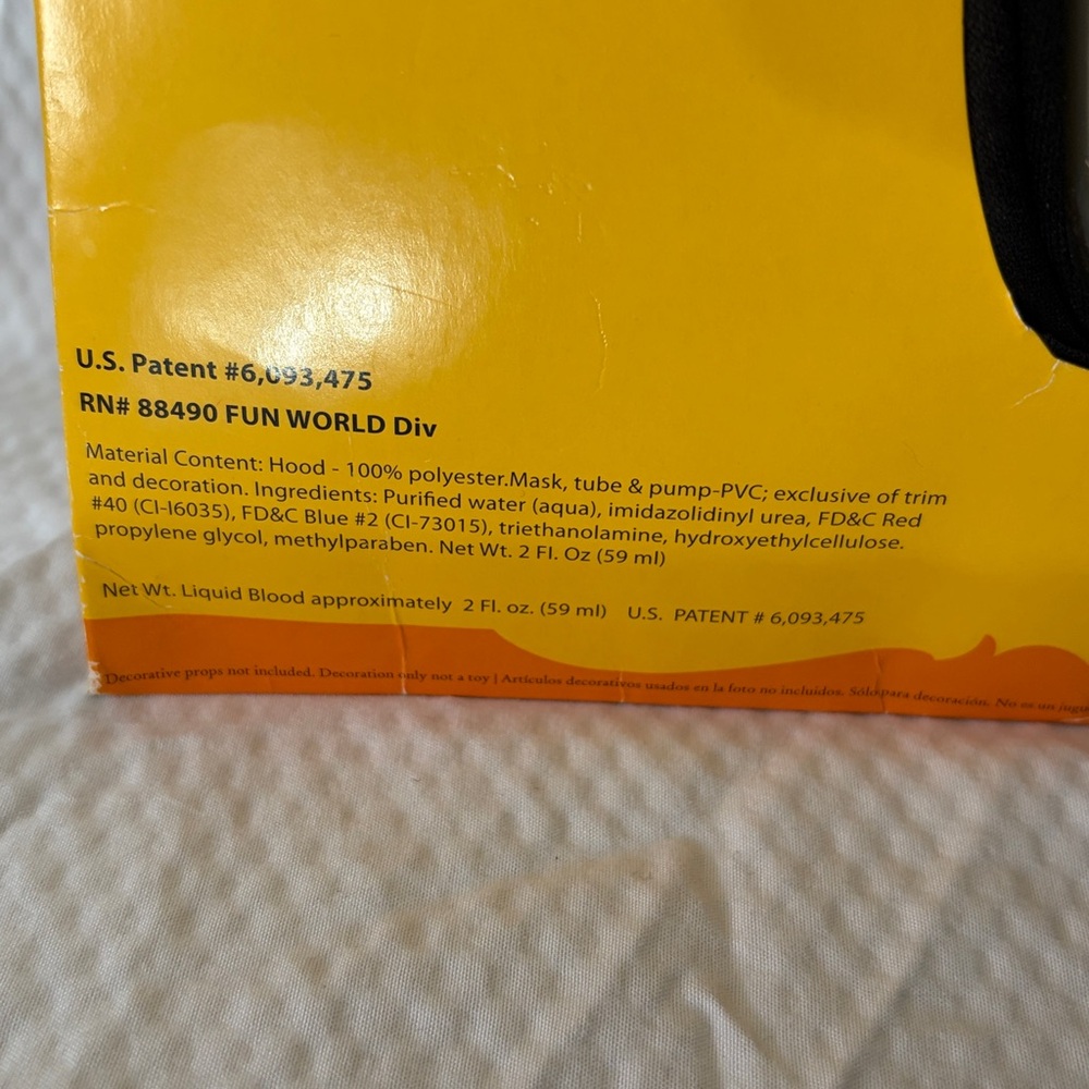 NIB Vintage Bleeding Scream Mask Walmart Exclusive Original Packaging - Picture 3 of 12